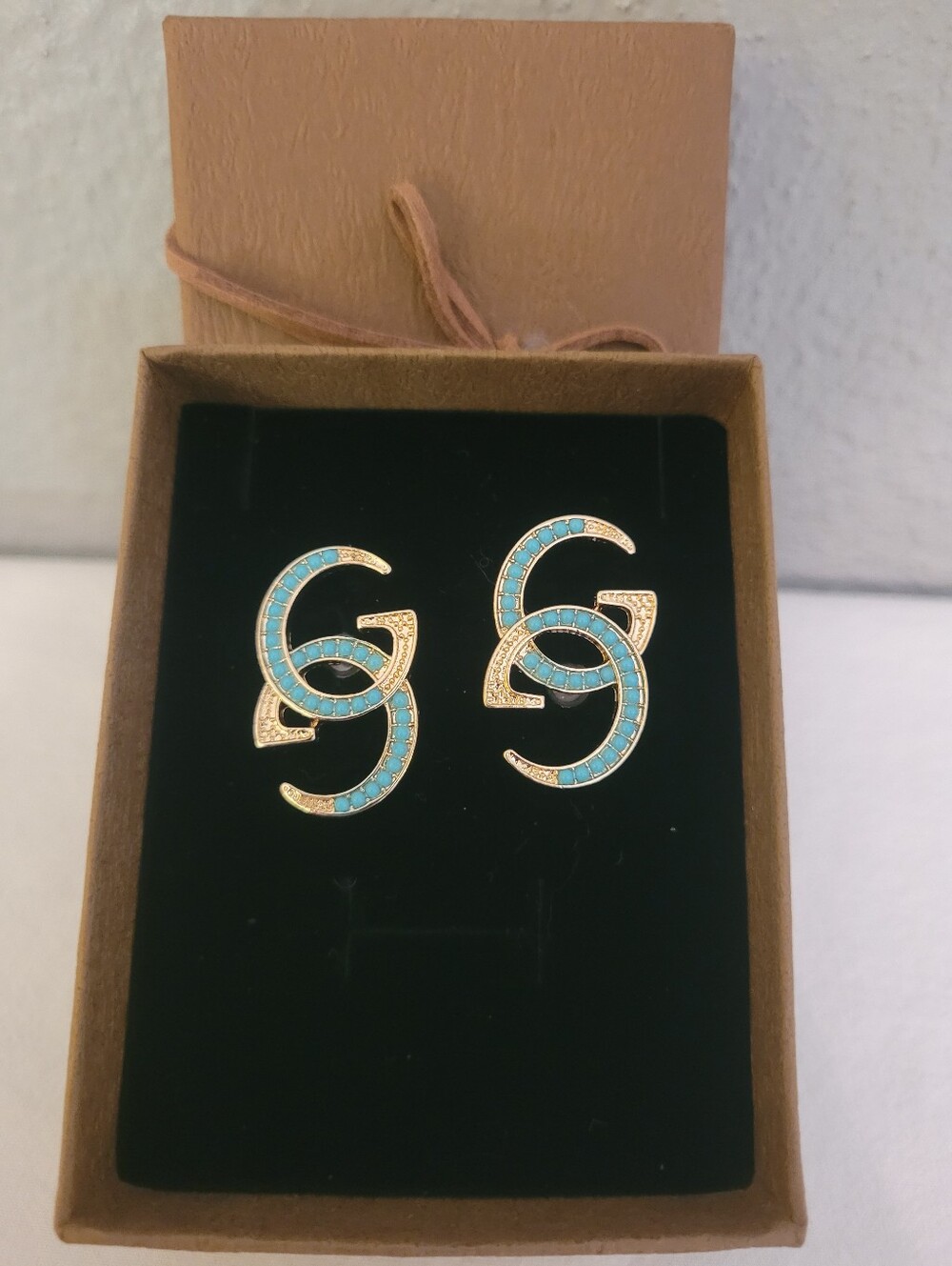 Luxury Style Earrings - Picture 3 of 4
